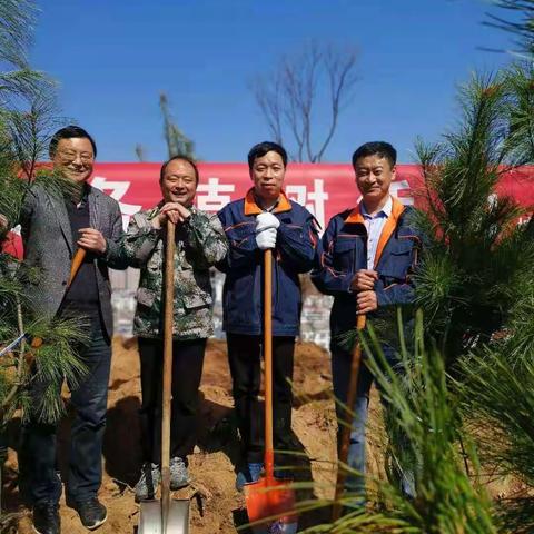 城关镇人民政府2021年义务植树节活动