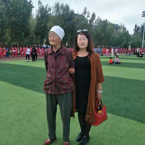 ❤❤慈祥的母亲，❤❤妈妈我爱你❤❤