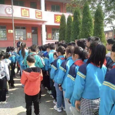 南马小学迎中秋谢师恩活动简报
