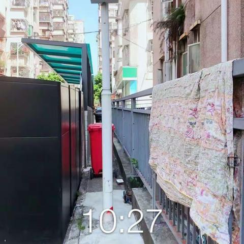 【布吉街道】10月8日龙岗曝光台布吉街城中村乱堆放、乱挂晒问题整改