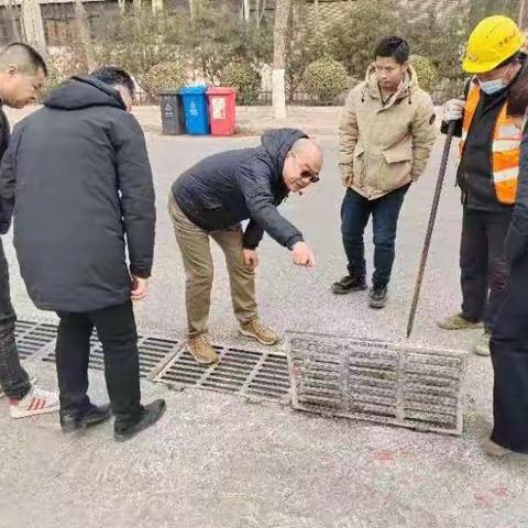 县住建局:清理疏通污水管网，保障居民顺畅出行