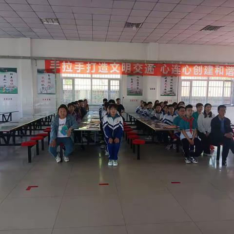 奋进拼搏 无悔童年——闫杖子中心小学六年级家长会