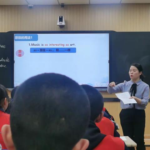 示范引领，助力成长——三十四团中学2021--2022学年第二学期初中英语高级教师“晒课”活动