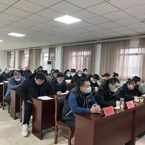 维明街道召开2021年度一般干部及大学生社工述职测评大会