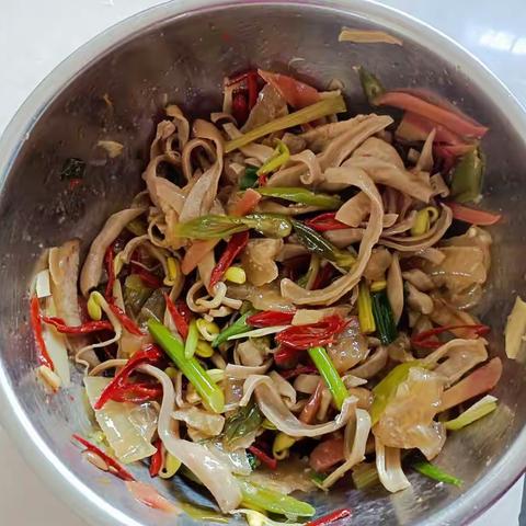 张鸿业同学的生活德育体育作业
