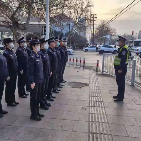 邯山一大队携手警校学员立足本职岗位开展学雷锋党日活动