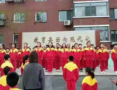 童心向党，传承经典——北票市第二小学三年三班唱响红歌