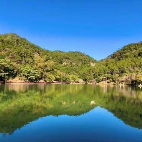 正果白江湖·山悦旅居             ~ 全新玻璃泳池10房17床半山花园高端独栋别墅