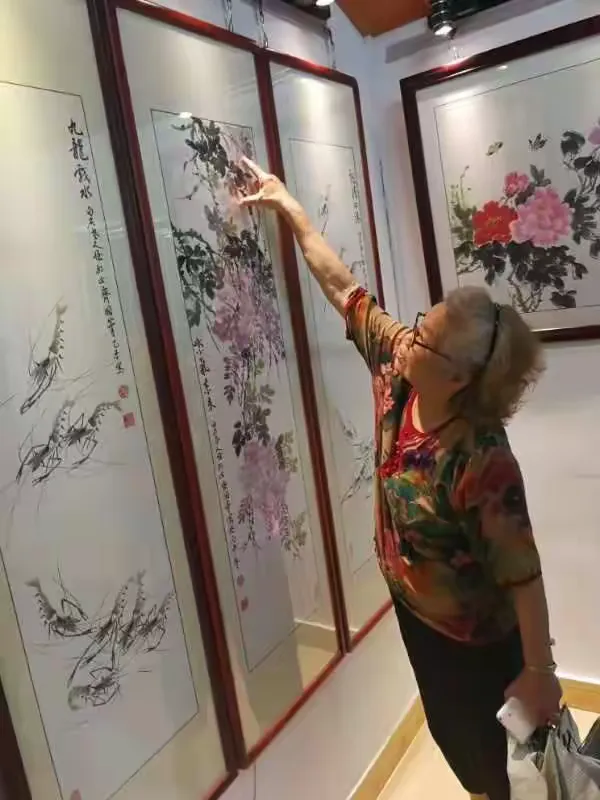 翰墨传情——齐白石嫡亲侄孙女齐国华书画艺术欣赏