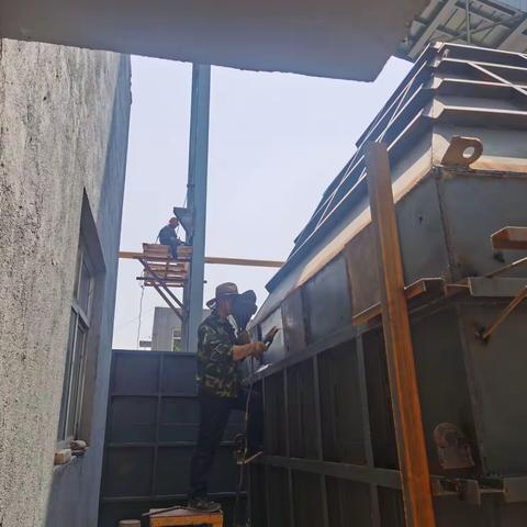 炎炎夏日送清凉  点点关怀暖人心