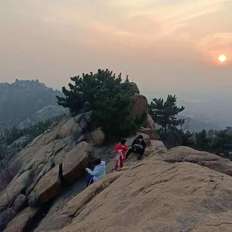 再登驴山景致深