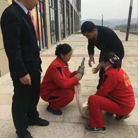 天干物燥，小心火烛!