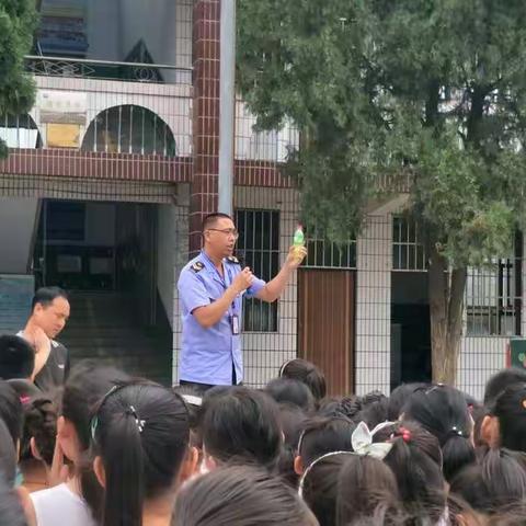 东岗镇中心小学疾病防控暨食品安全校会