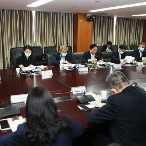 新疆分行切实推动“警示与反思”大讨论活动取得实效