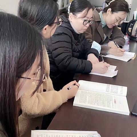 踔厉奋发启新程，笃行不怠向未来——橡树湾小学四年级组教研活动