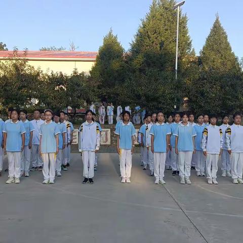 八一学校的军训生活…