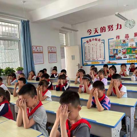 神木三中护心灵之窗，看“睛”彩 未来！ “爱眼护眼”宣传教育活动