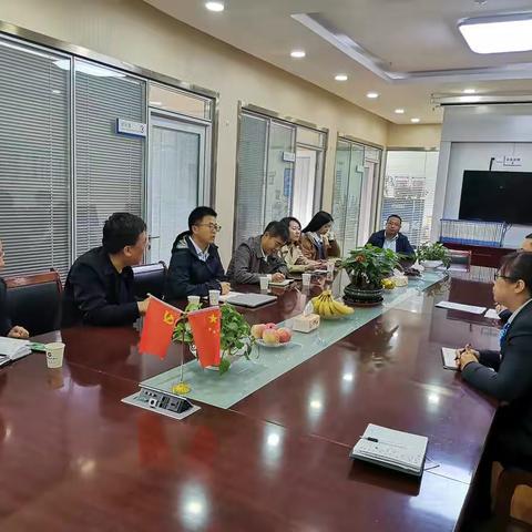 总行普惠金融事业部陈兆经理一行到西环路支行指导业务