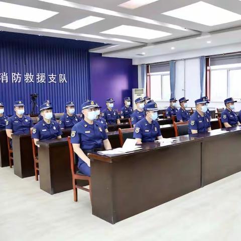 铜川支队组织学习车辆油料管理规定