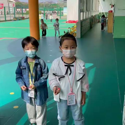 东台市第一小学附属实验幼儿园小二班--我们长大啦