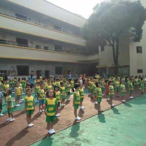 朝气蓬勃🌅 ，爱锻炼的我们👧 👦