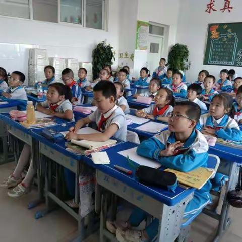 我是会讲故事的，，“老太婆”