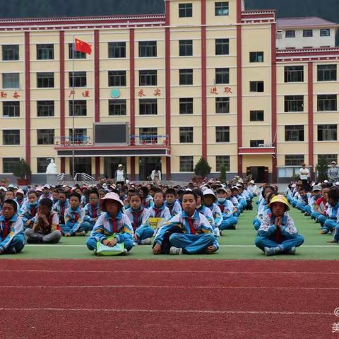 【迎接党的二十大，培根铸魂育新人】——藏文小学师德师风演讲比赛