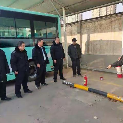 充电桩起火紧急灭火应急演练
