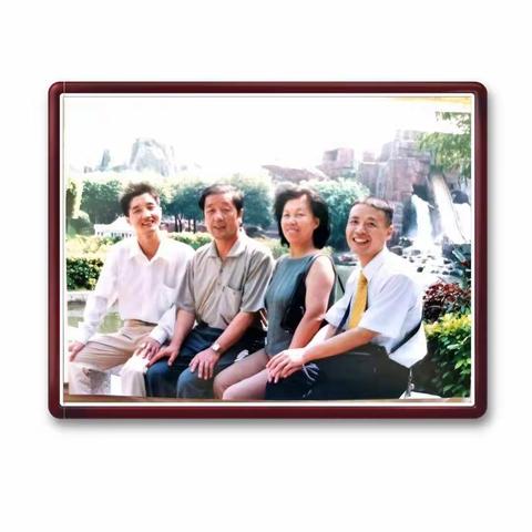同—张摄影作品欣赏展示！        2020年深圳 “世界之窗”留念