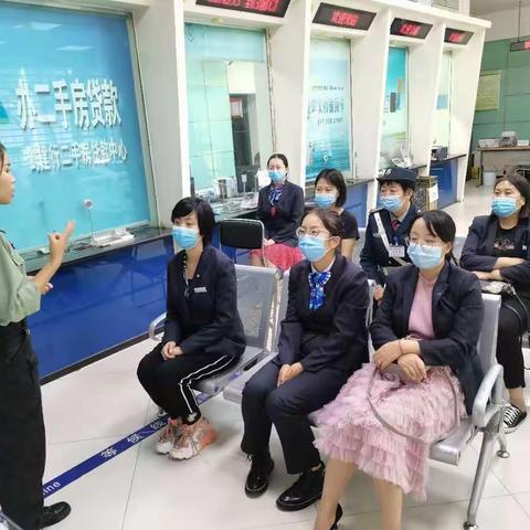 南川支行开展消防安全知识培训