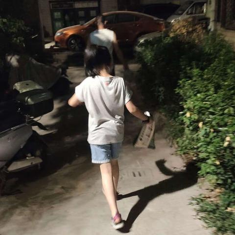 亲子劳动   2019级(2)班  叶芯妤