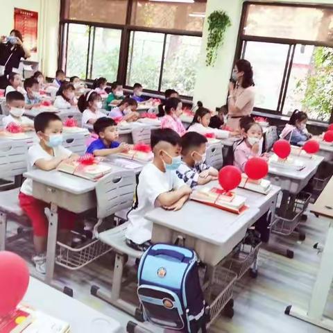 遇见你，满“新”欢喜 ——虹桥小学教育集团主校一年级新生报到纪实