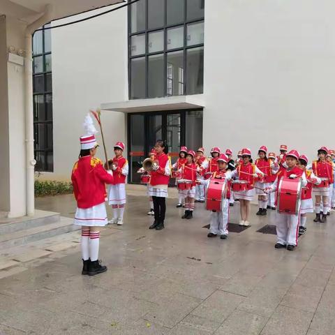 鼓号铿锵，童心向党——芙蓉校区如意鼓号队