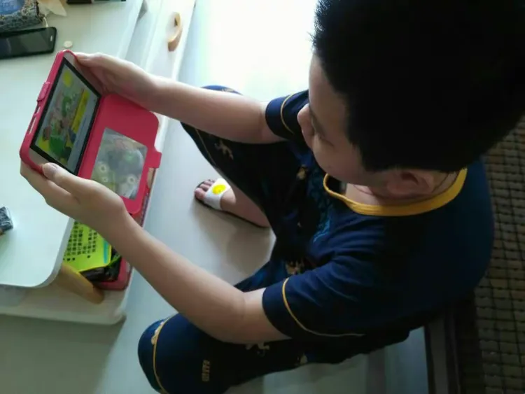 三亚市第七小学四年（6）班绘本“助人”教育研学活动（班主任：郑珺）