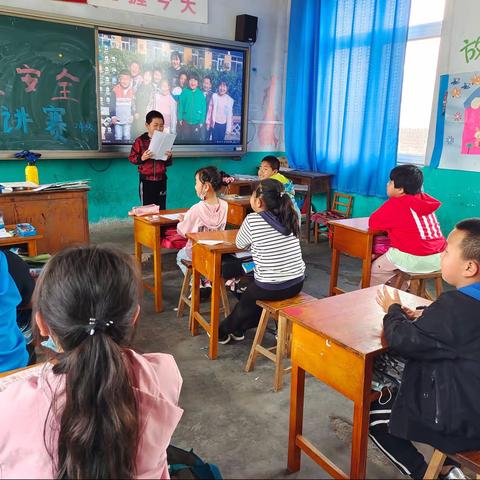 徐各庄小学2年级国家安全演讲活动