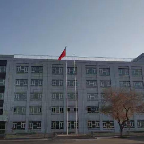 乌鲁木齐市第七十二中学春季开学升旗仪式