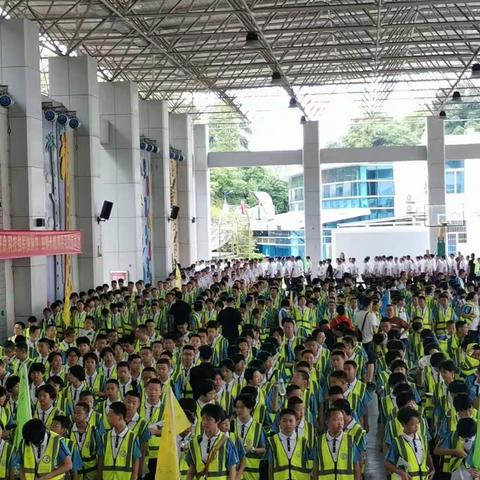 以军训之名 赴青春之约——列东中学初一(3)班岩前社会实践Day 3