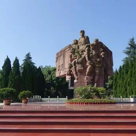 原空军第四师普兰店气象台战友聚会。2018年6月7日红色之旅（1）