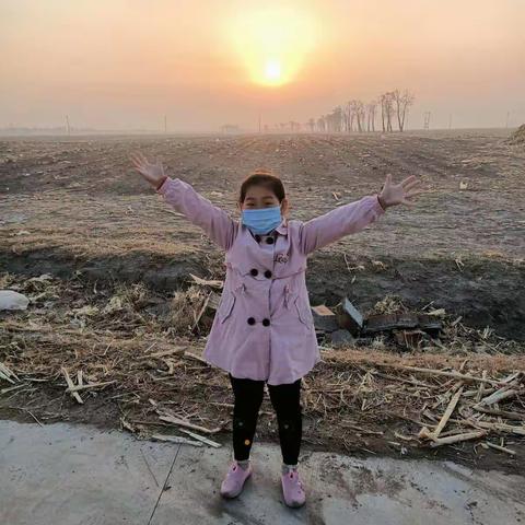 通榆县实验小学2019百草园一年三班（第五期）家庭读书会，主题:春暖花开，万物复“书”