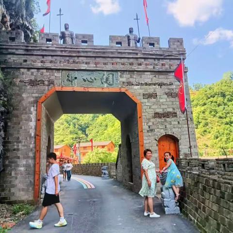 走进关防沙沟，感受田园风光