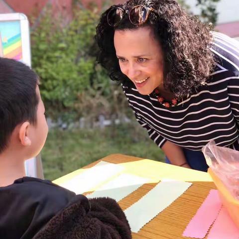 特殊的课堂，同样的爱