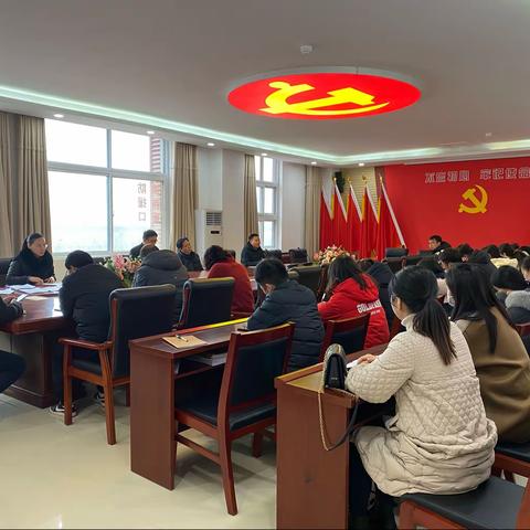 -落实延时服务政策 推动社团活动开展-