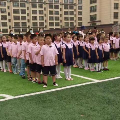 逸夫幼儿园小朋友参观逸夫小学