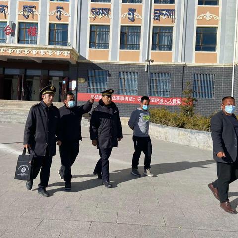 投身防控一线，践行初心使命，体现责任担当