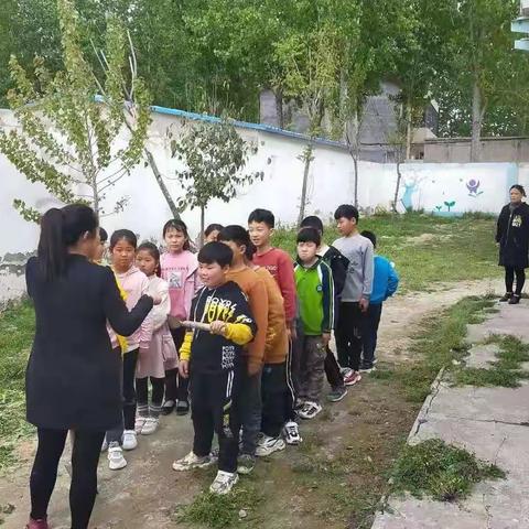 “美丽校园我行动”——除草大行动