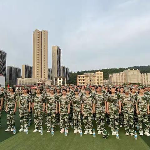 军训一夏，属于三营27班的故事