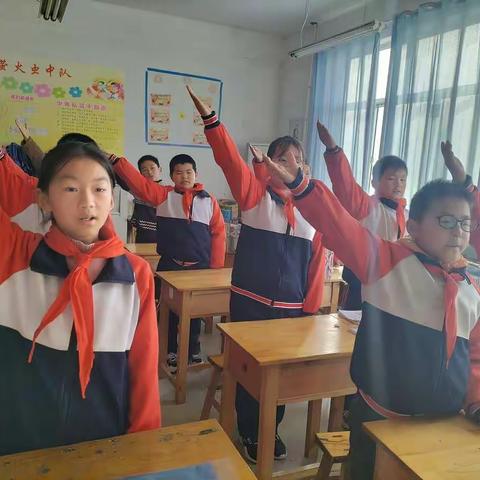 学习雷锋精神，一起向未来！        ——富官庄镇漫流小学学习雷锋日系列活动