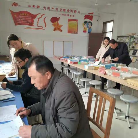 作业展评亮风采，相互交流促提升    ——富官庄镇道法作业展评精彩纷呈