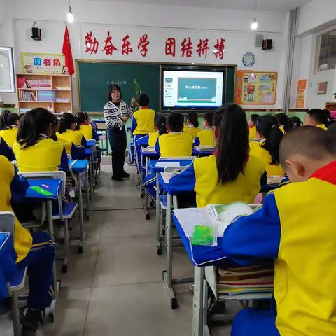 落实双减，教研先行——托克托县第六小学语文教研活动