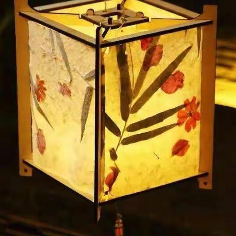 居家小手工喜迎新年小教2206卢文婷